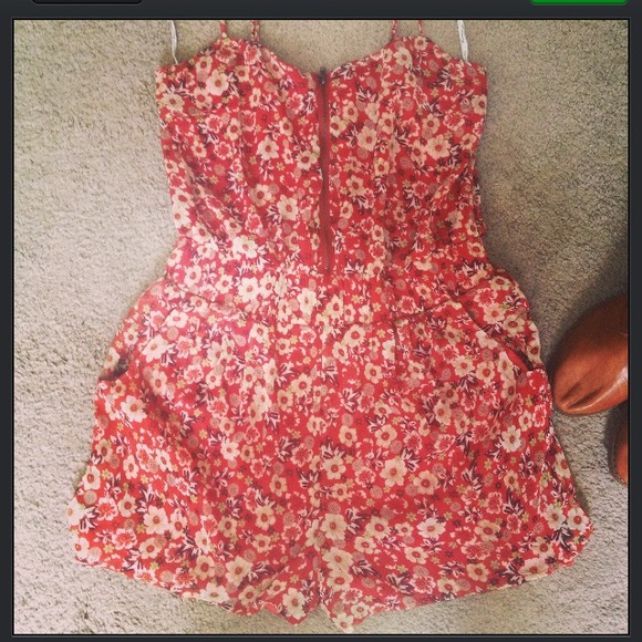 🍂Forever 21 Romper🍁 - Picture 3 of 4