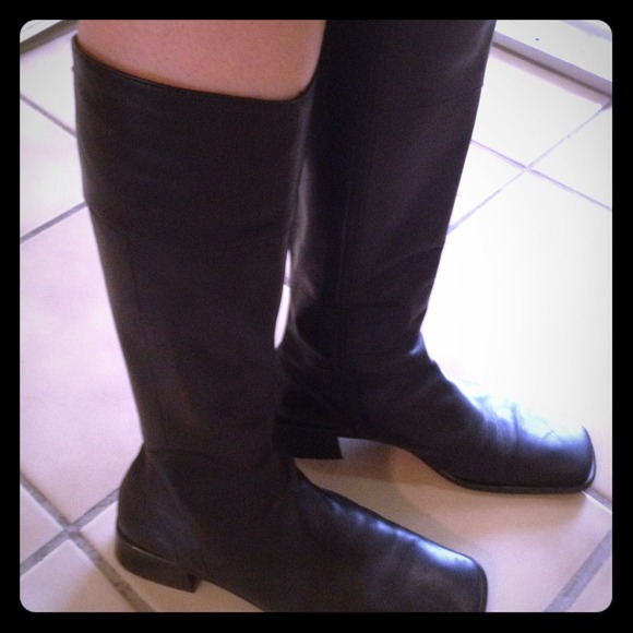 Kenneth Cole riding boots