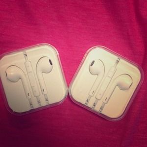 Inspired iPhone 5 headphones.