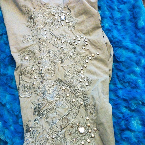 "SOLD TO BAYLEE" Miss Me Pant size Medium - Picture 2 of 4