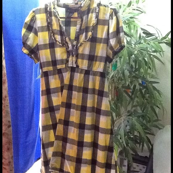 Dress - Picture 2 of 2