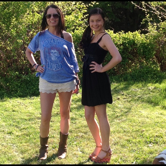 🎩Hi, my name is Kat & I'm the wearer of many hats - Picture 4 of 4