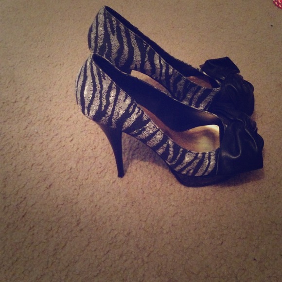 Zebra heels
