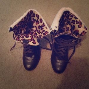 Worn once cute boots!