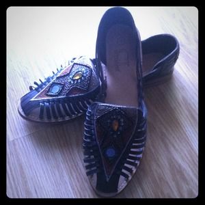 💘REDUCED💘NWOT Chinese Laundry Bejeweled Sandals!