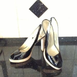 Jessica Simpson Black patten leather high heel