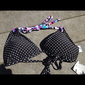 Zumiez padded swim bikini top sz M NWT