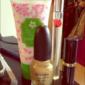 TRADE🚫🚫Girly Beauty Bundle💗🌺