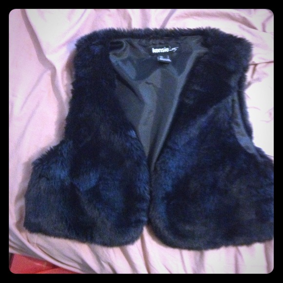 Faux fur vest. 😊
