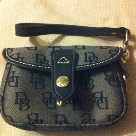 Dooney & Bourke Clutch