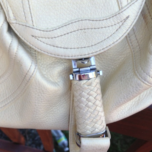 Handbag - Picture 2 of 3