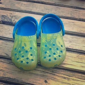 Crocs size 10/11 like new condition