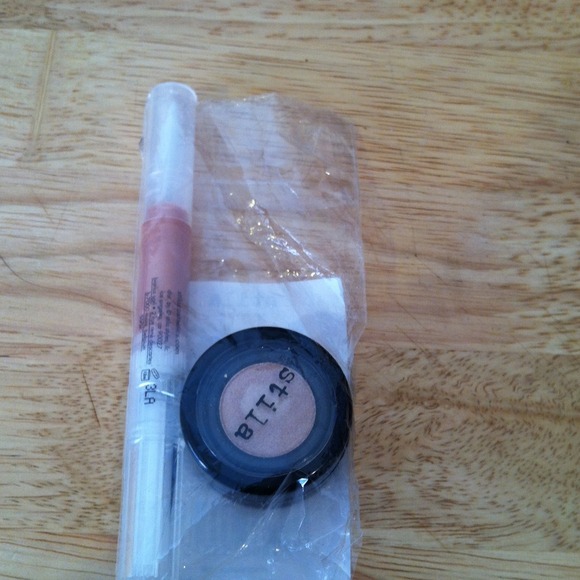 SOLD---Mini Stila Kitten Set