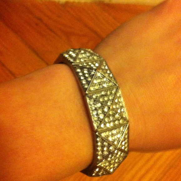 *Sold*Great Rhinestone Pyramid Bracelet! - Picture 4 of 4