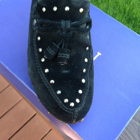 Shoes - Picture 3 of 3