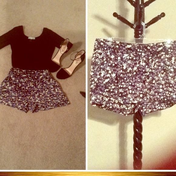 $10 Floral shorts * OR buy outfit for $17*