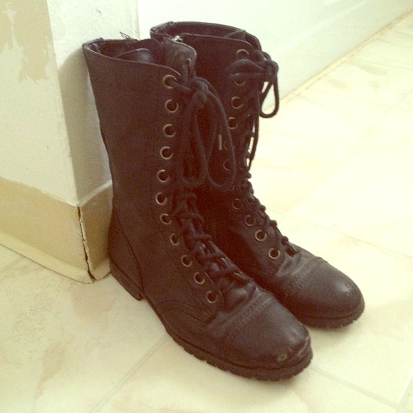 ⭐HOLD⭐ black urban outfitters combat boots