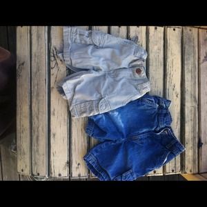 5 pairs 4T boys shorts one with adjustable waist.