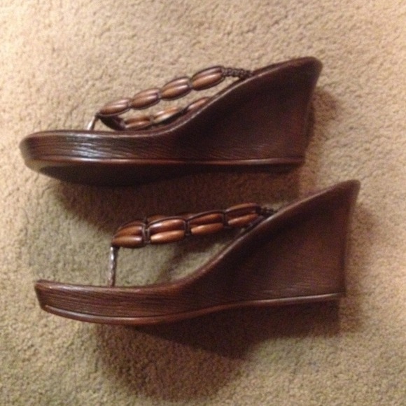 Brown wedges!