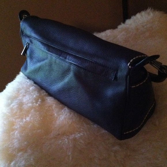 Handbag - Picture 3 of 4