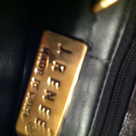 Purse - Picture 4 of 4
