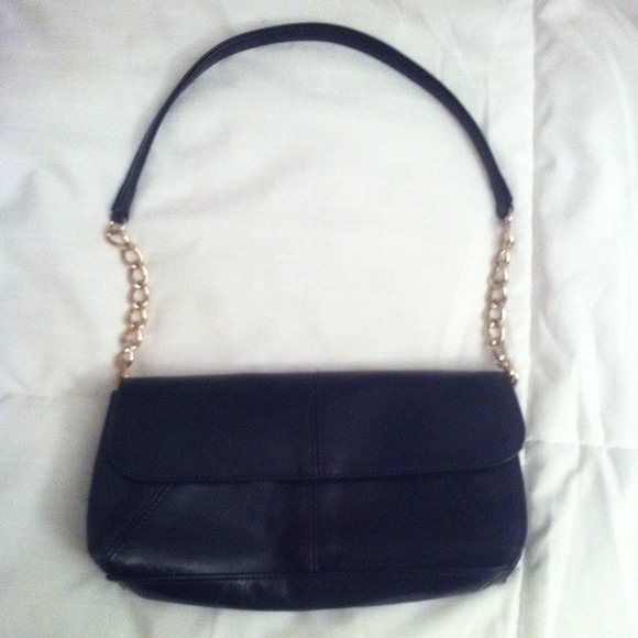 Black purse