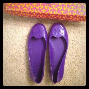 **RESERVED**Tory Burch Jelly Flats size 6