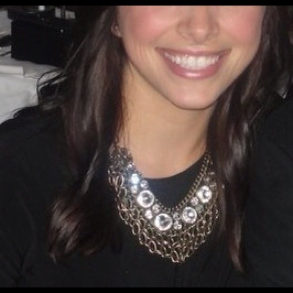 BUNDLED! Stunning statement necklace! - Picture 3 of 3