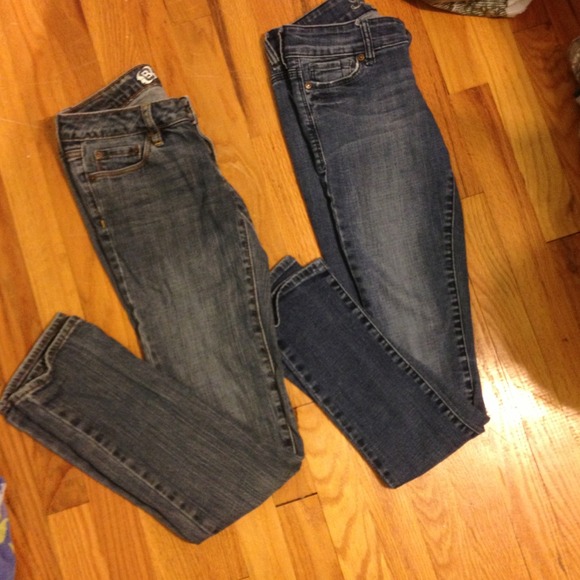 Bullhead and Delia's jeans
