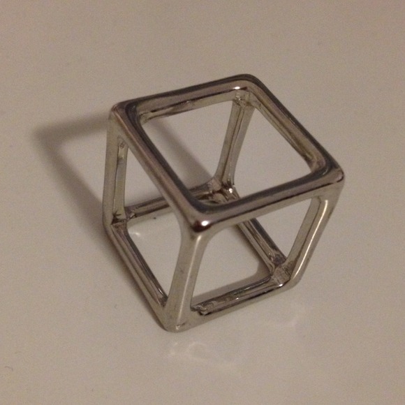 3D ring - Picture 2 of 3