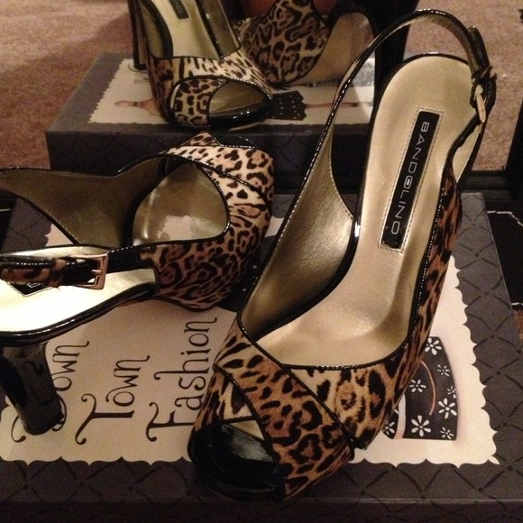 Patent leather print heels
