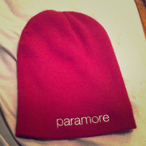 SOLD ✋Slouchy Red Paramore Beanie