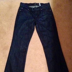 7 for all Mankind Jeans - REDUCED 7 for all mankind jeans size 28 petite 7 for all Mankind Jeans - REDUCED 7 for all mankind jeans size 28 petite