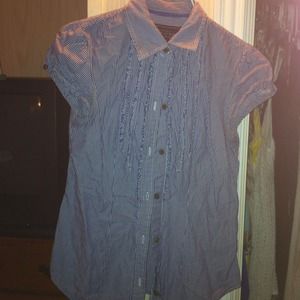 American eagle button up