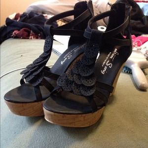 ❤Sold❤Little Cow boy Indian Pattern Peep Wedges