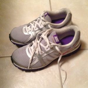 nike Dual fusion shoes!!!!