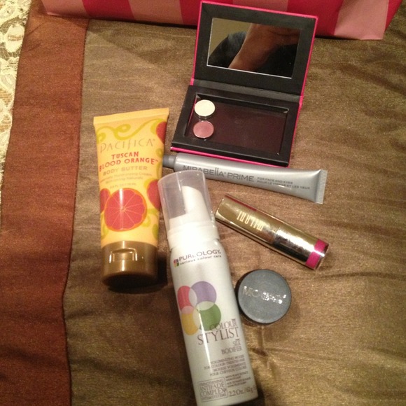 ✨SOLD✨High End mix Makeup Bundle