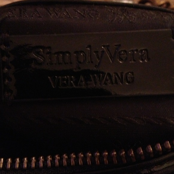 Bundled ๐ 4 for $20 Sale ๐ Simply Vera Purse - Picture 3 of 3