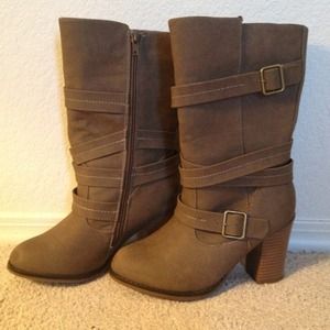 Apt. 9 Boots