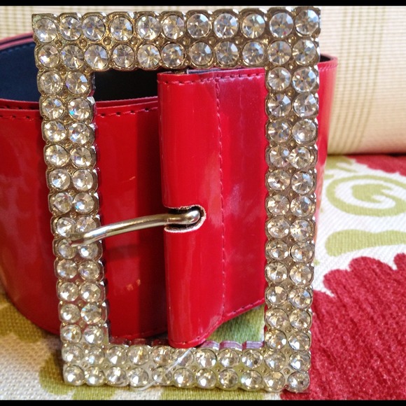 📦Sold in bundle!📦🎉Host Pick!🎉Arden B belt - Picture 2 of 4