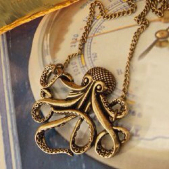 ❤Only 2 pcs available❤ $3Cute octopus necklace