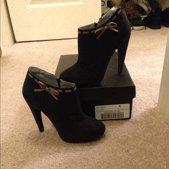 Black and Tan ankle boots