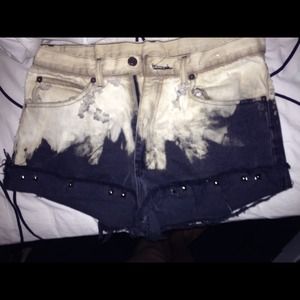 Destroyed denim high wasted shorts