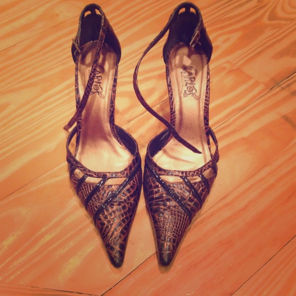 Carlos heels with strap