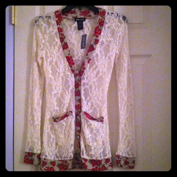 Lace ivory cardigan