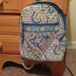 🚫Reserved🚫Small Vera Bradley book bag! 💙💚