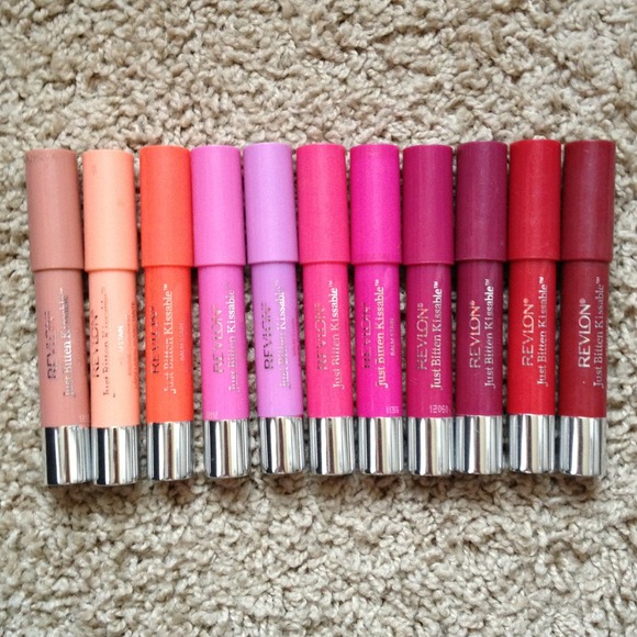 S🚫LD // 11 Revlon Just Bitten Kissable Balm Stain
