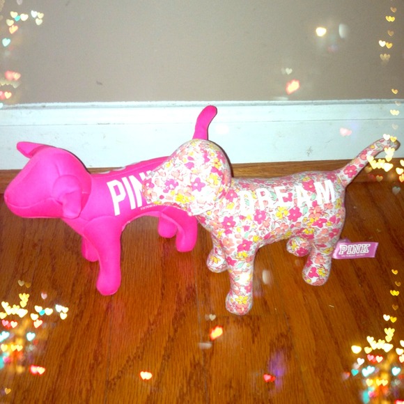 🚫SOLD🚫 VICTORIA SECRET PINK DOG DECORATIONS