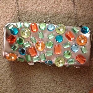 Silver gem clutch