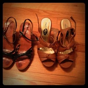 Bundle of two pairs of wedges!!